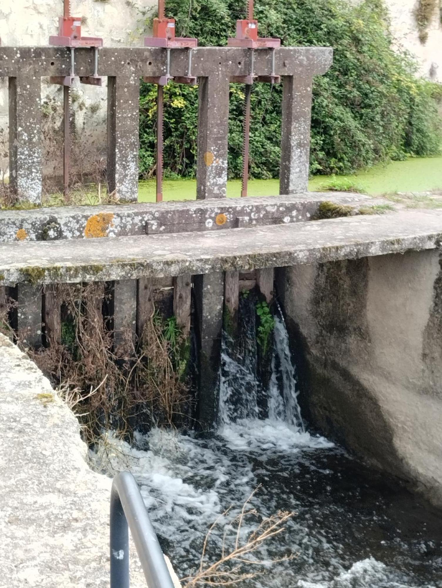 Villa Du Bien Etre 克勒斯河畔阿让通 外观 照片